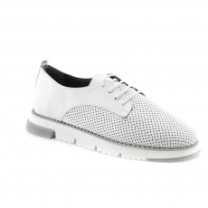 White colour women leisure shoes
