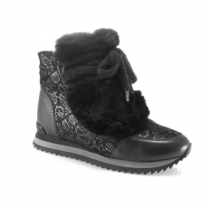 Black colour women winter shoes