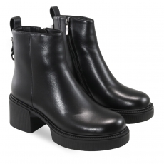 Black colour women ankle boots