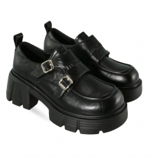 women court shoes