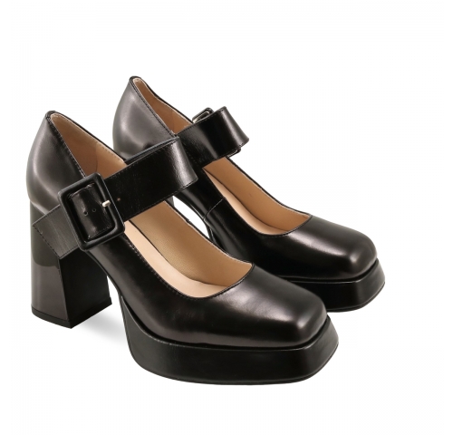 women court shoes