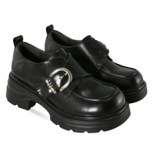 women court shoes